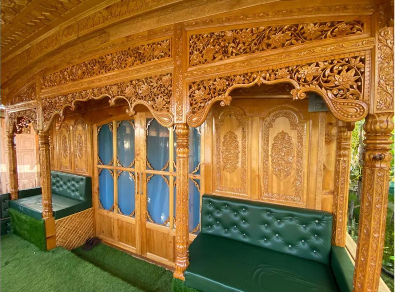 Floating Luxury Group Of Houseboats Hotel Srinagar  Exterior photo